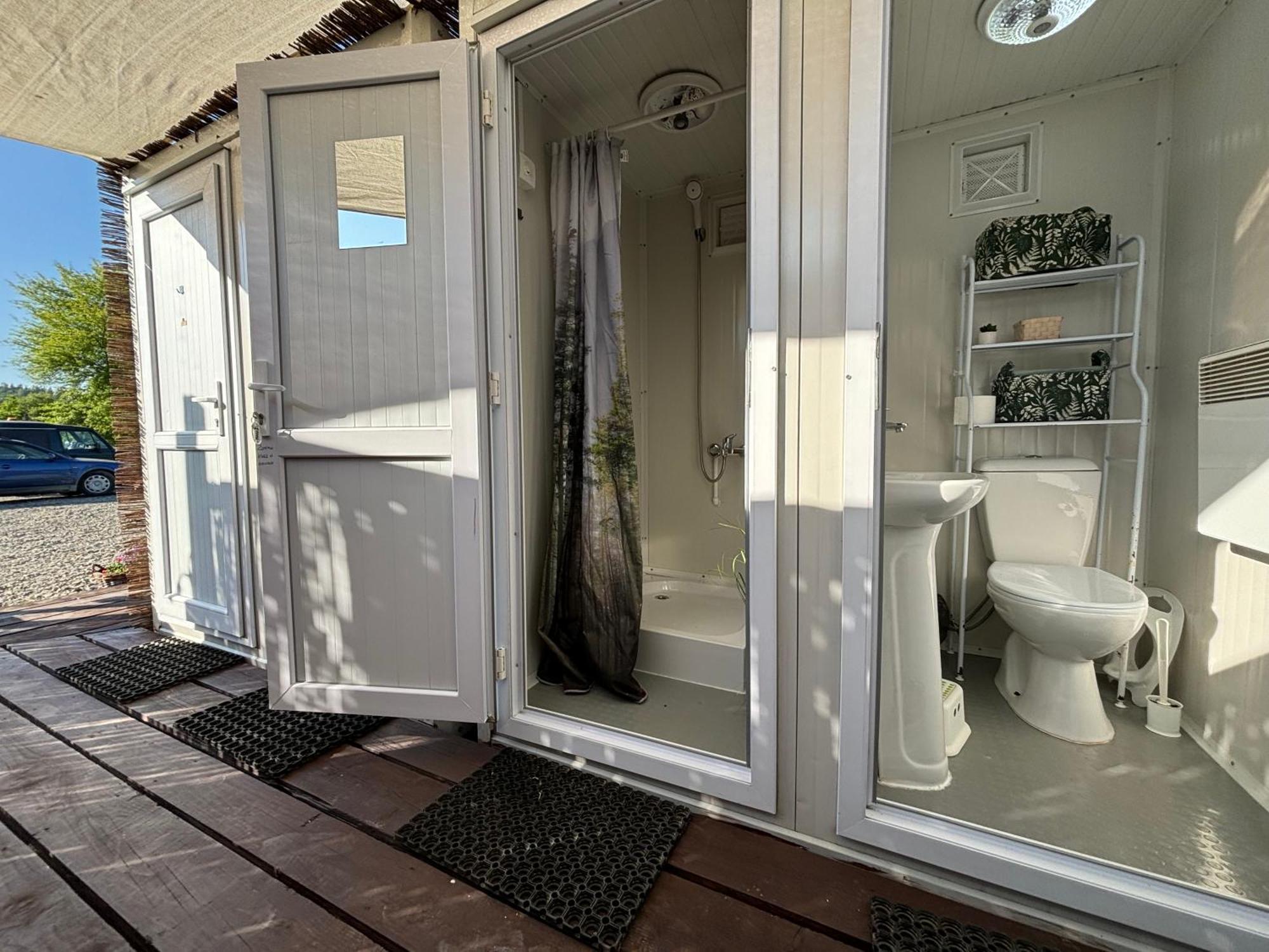 Glamping Bieszczady Z Jacuzzi I Basenem Hotel Solina  Luaran gambar